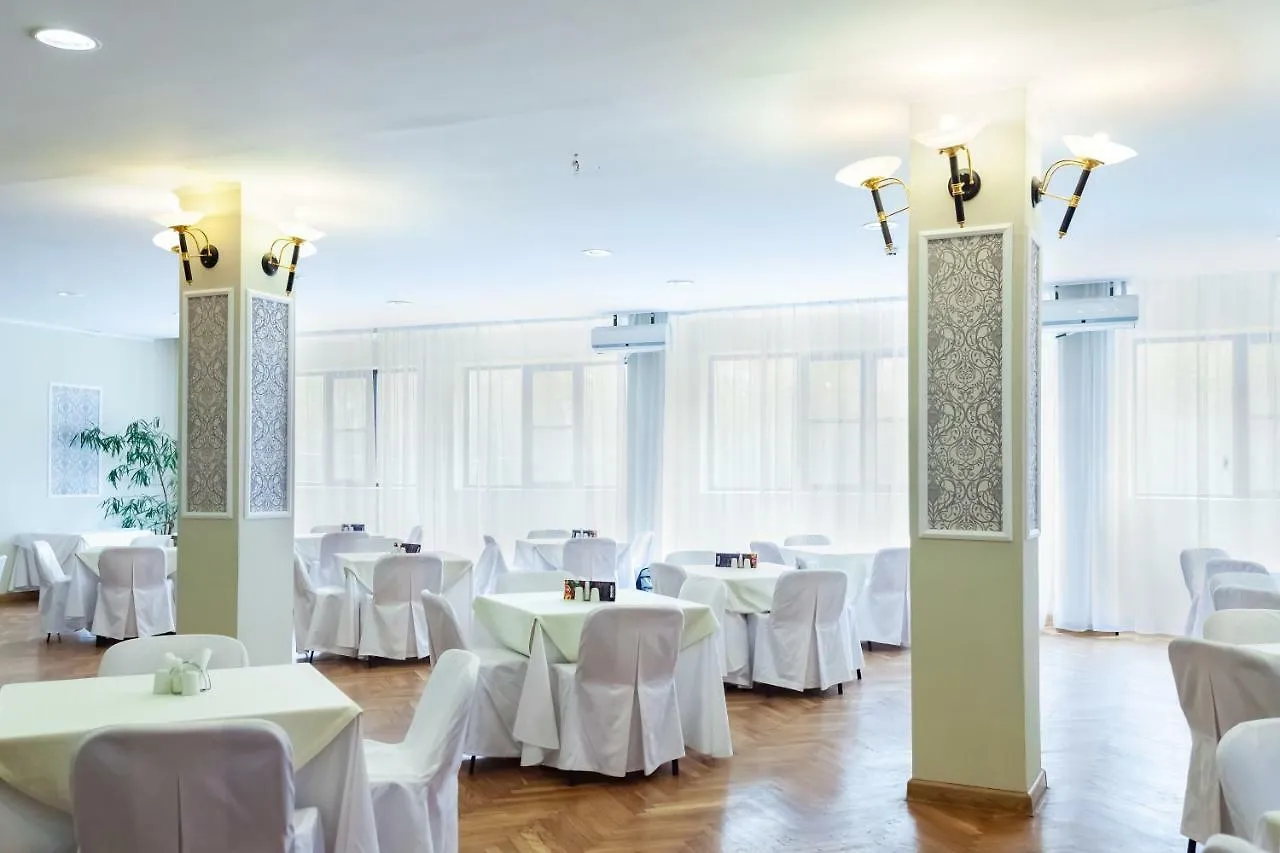 Devon Medical & Spa 3*, Moscovo